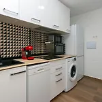 Appartement Taga 17 *